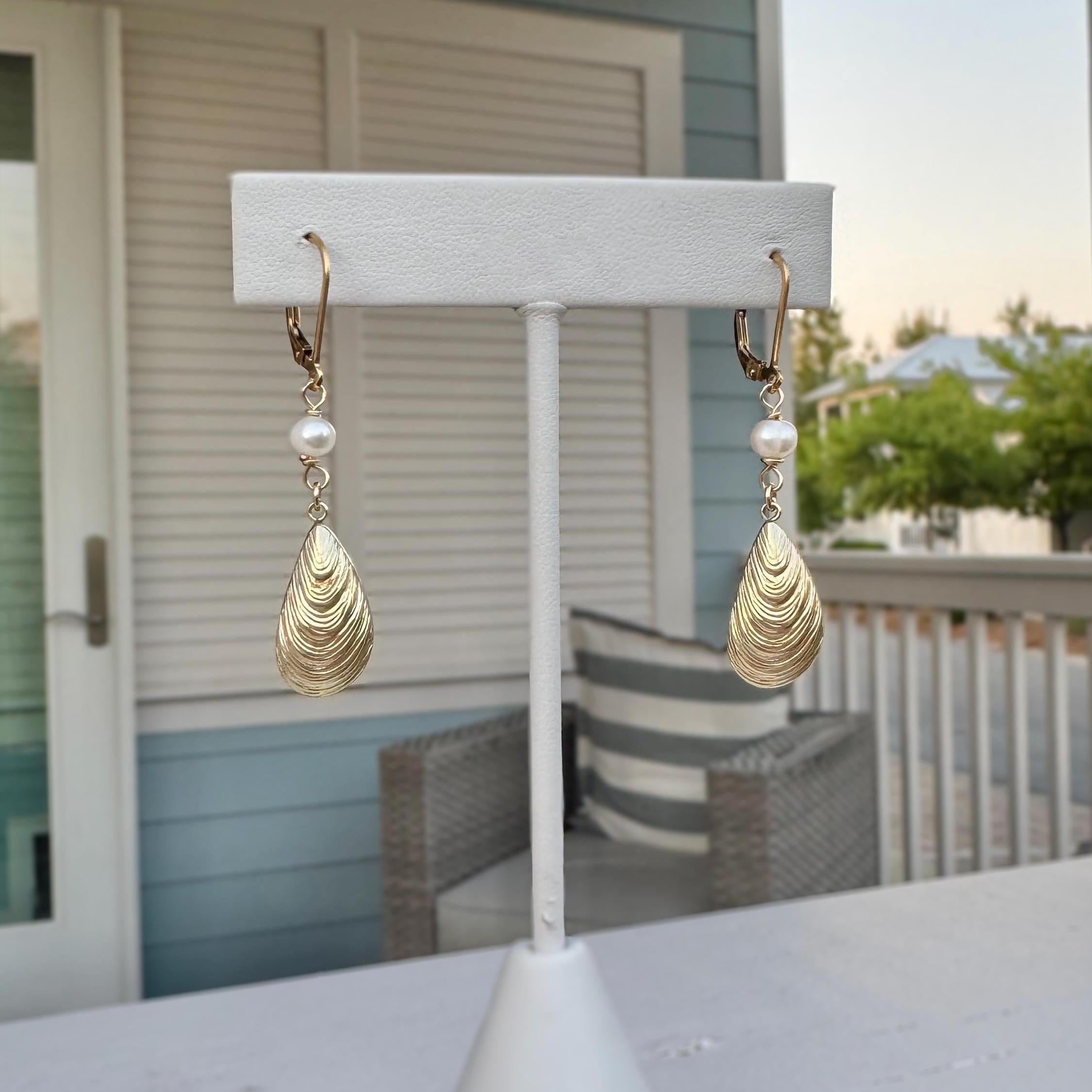 Isadora Pearl Oyster Earrings-Earrings-Elara Body Jewelry