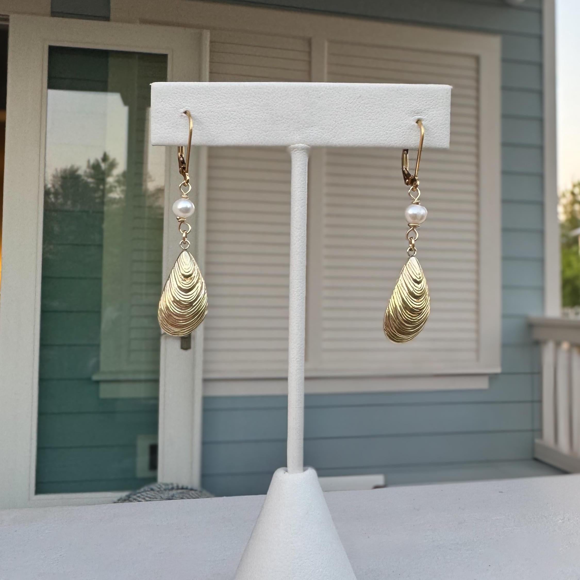 Isadora Pearl Oyster Earrings-Earrings-Elara Body Jewelry