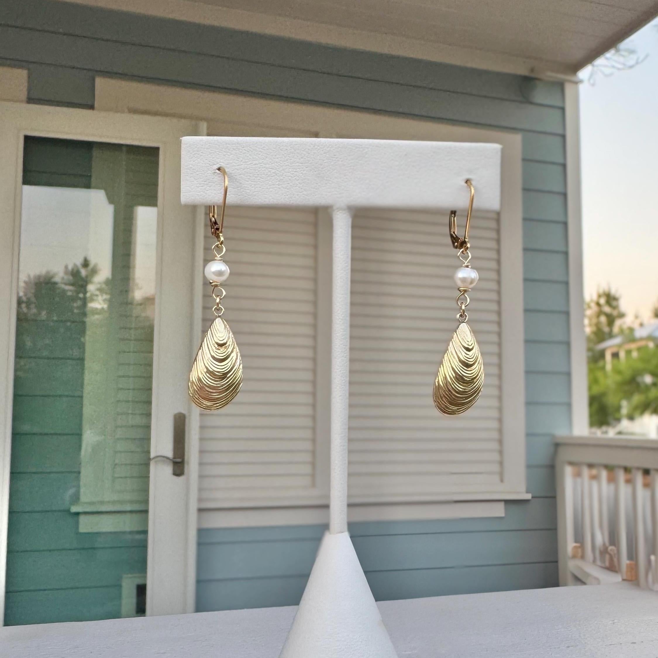 Isadora Pearl Oyster Earrings-Earrings-Elara Body Jewelry