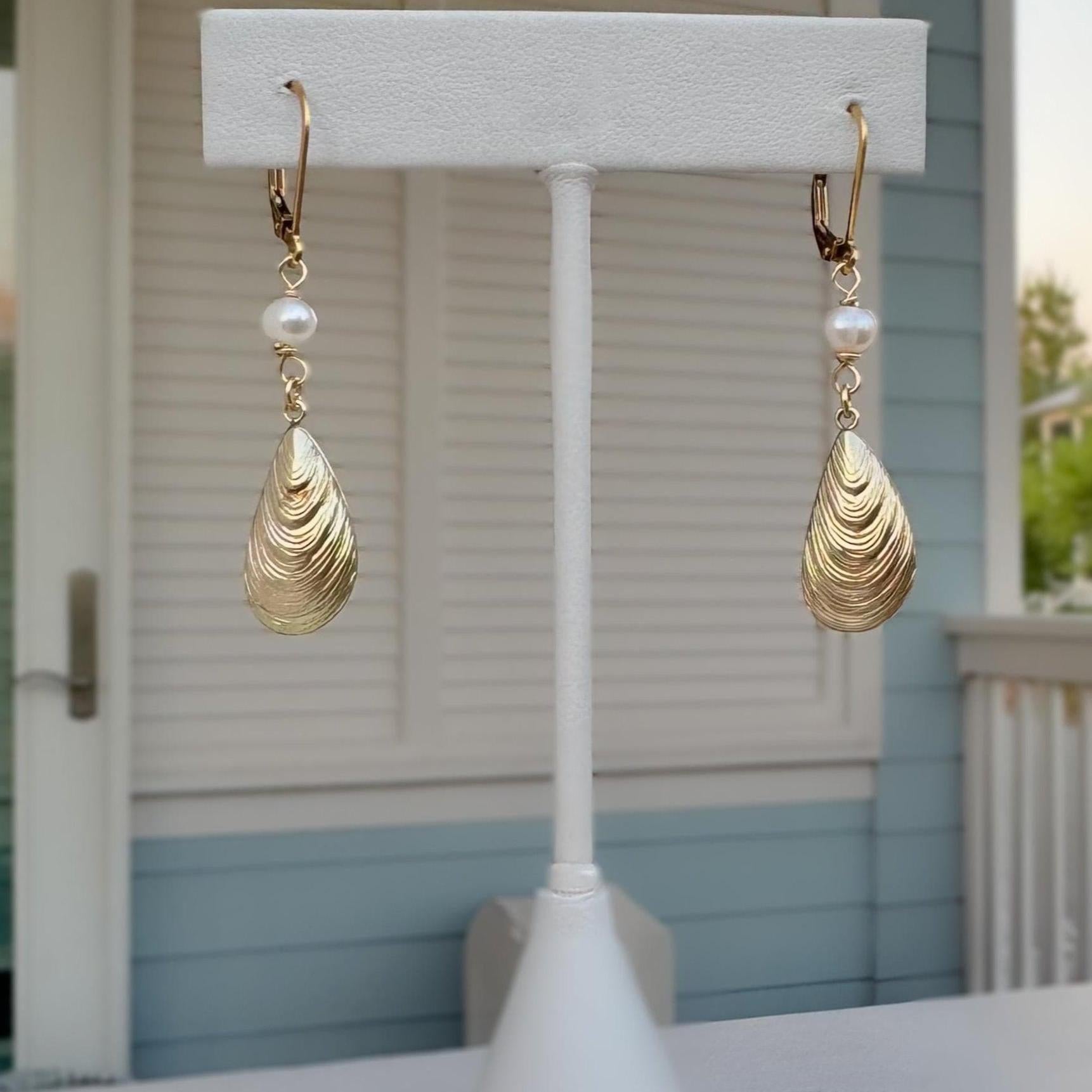Isadora Pearl Oyster Earrings-Earrings-Elara Body Jewelry
