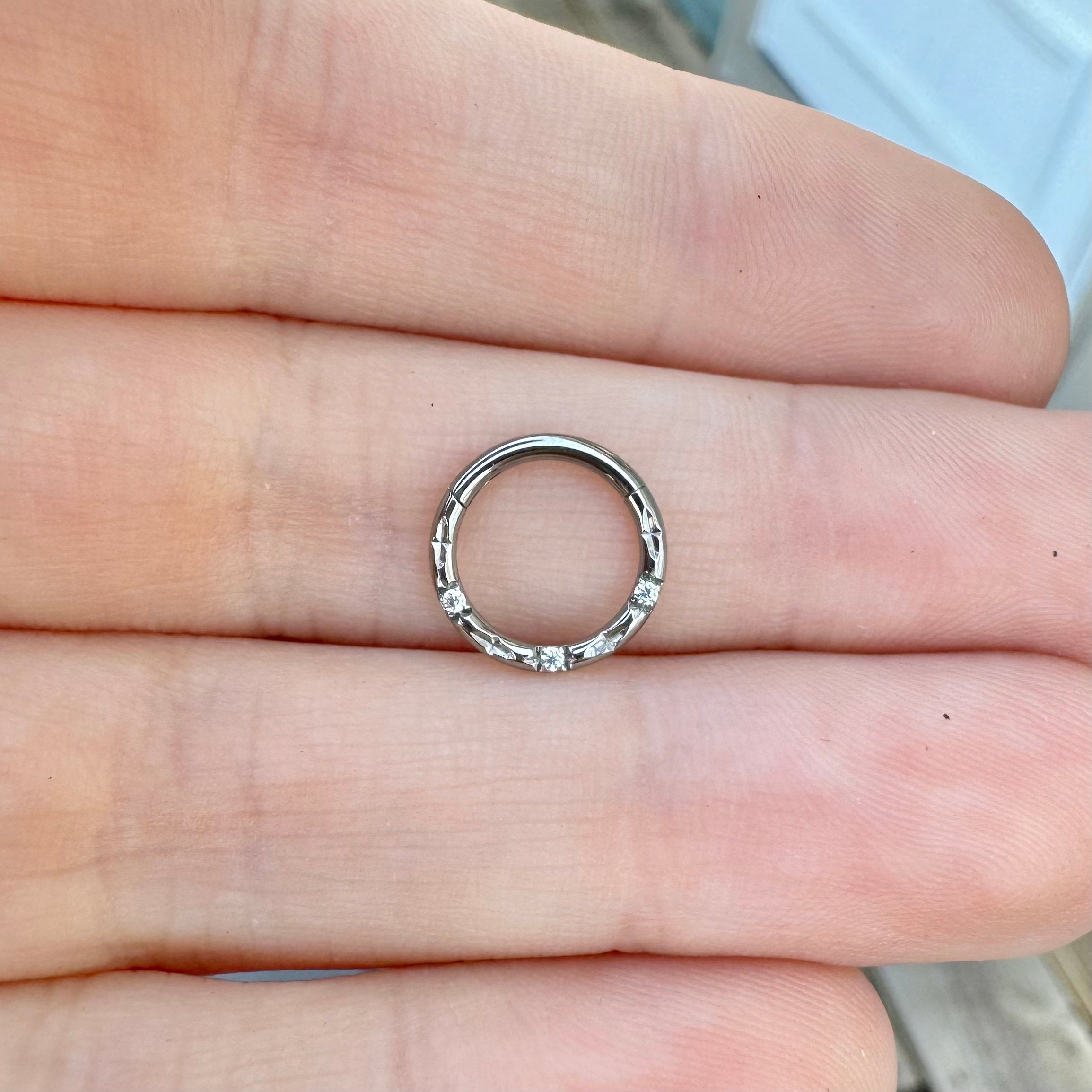 L’Essence Daith Earring-Daith Earring-Elara Body Jewelry