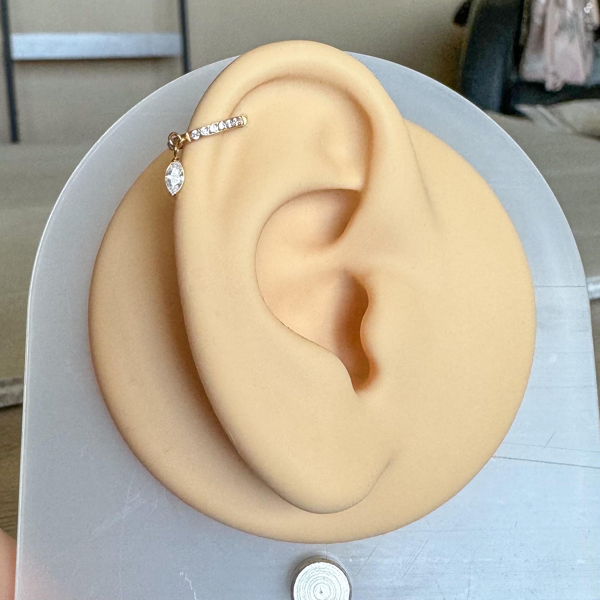 Lueur Solitaire Helix Earring-Cartilage Earring-Elara Body Jewelry