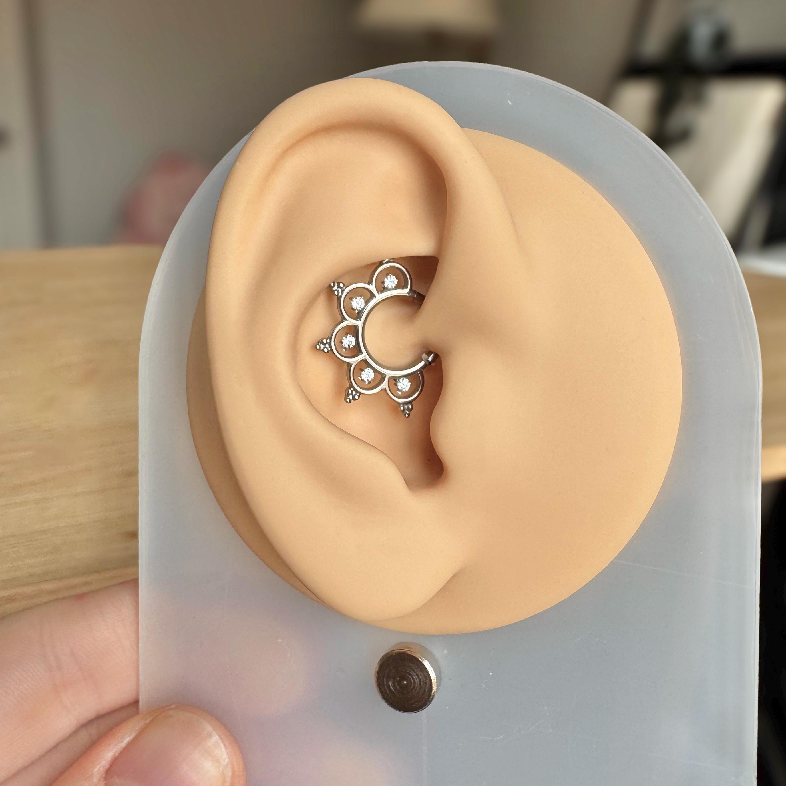 Selene Noire Daith Earring-Daith Earring-Elara Body Jewelry