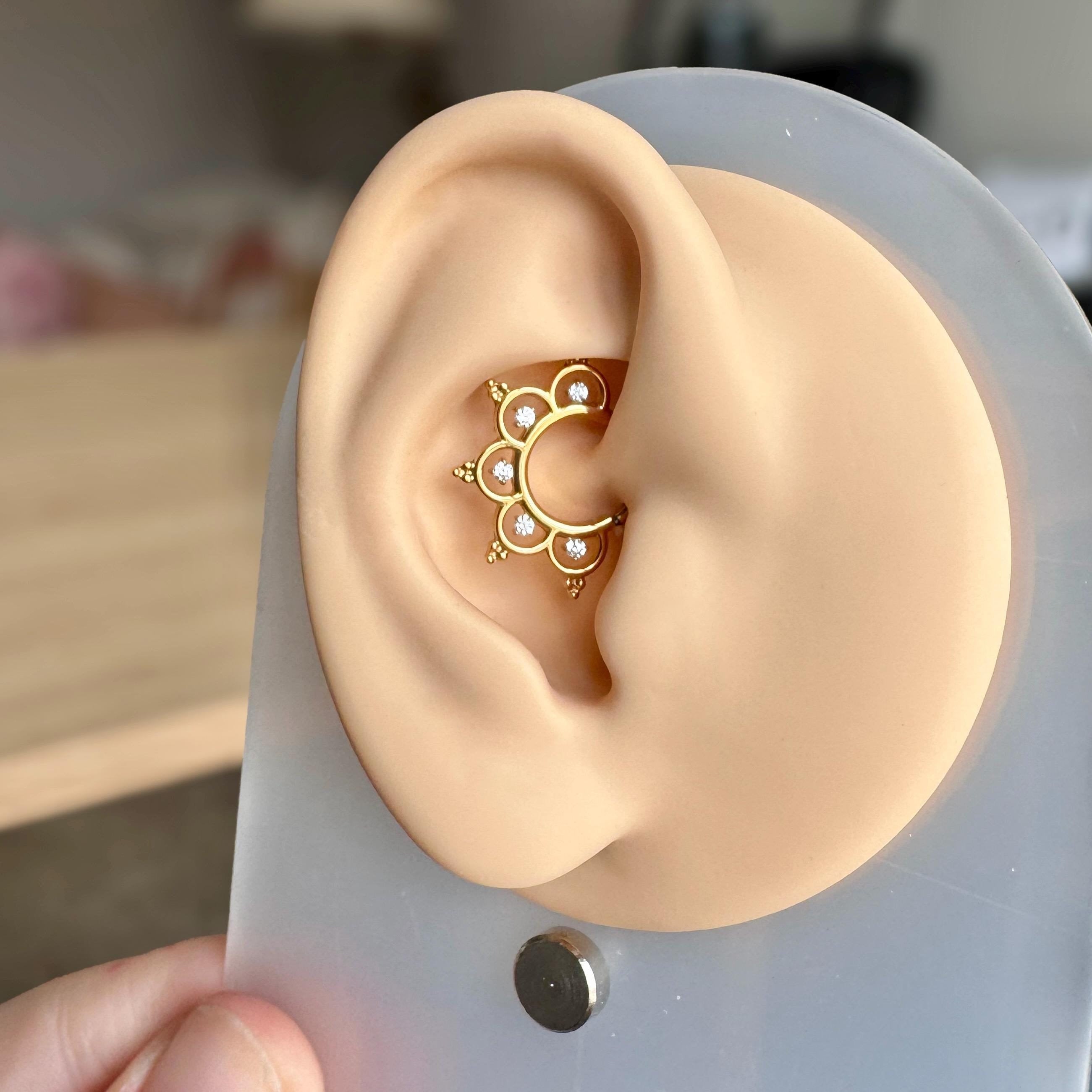 Selene Noire Daith Earring-Daith Earring-Elara Body Jewelry