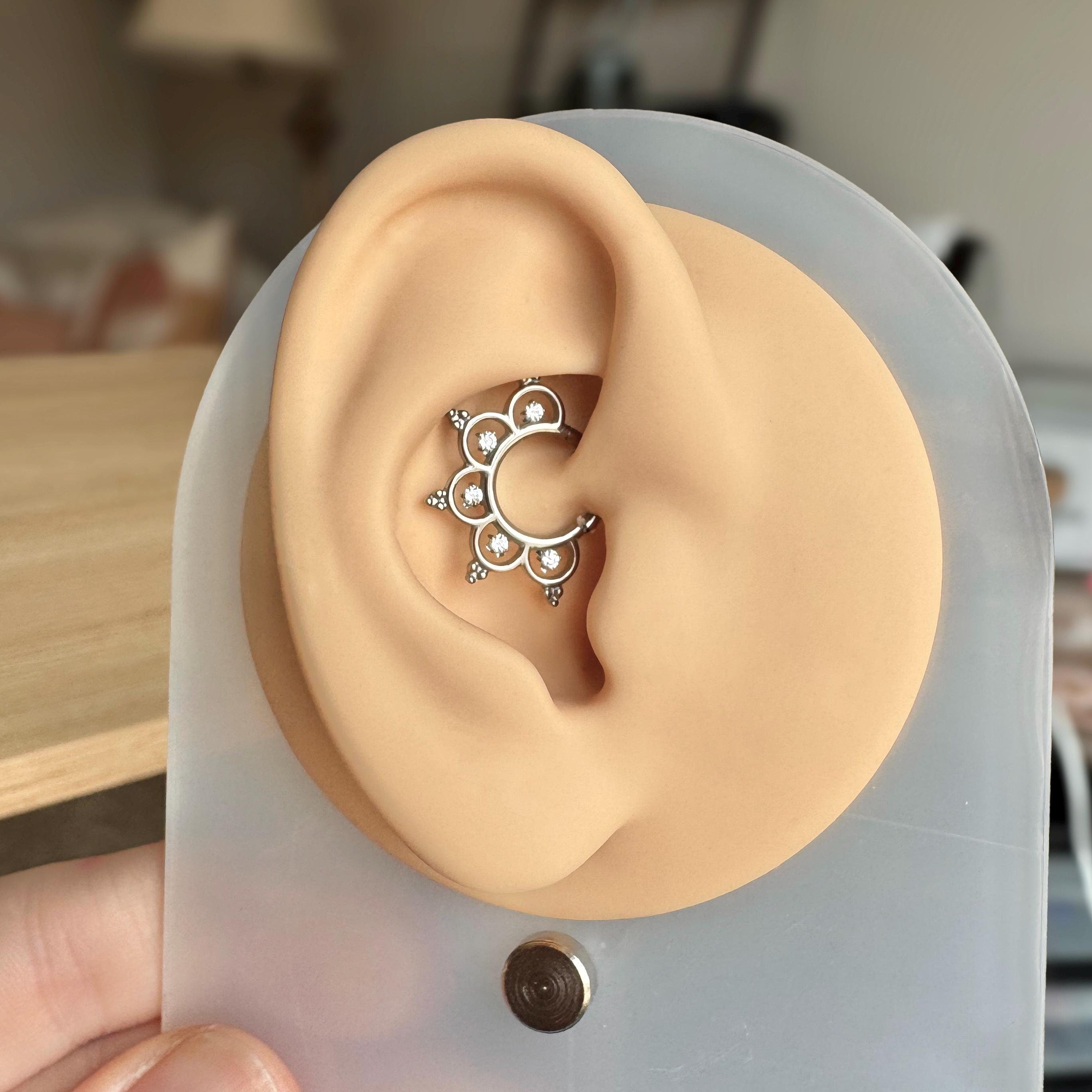 Selene Noire Daith Earring-Daith Earring-Elara Body Jewelry