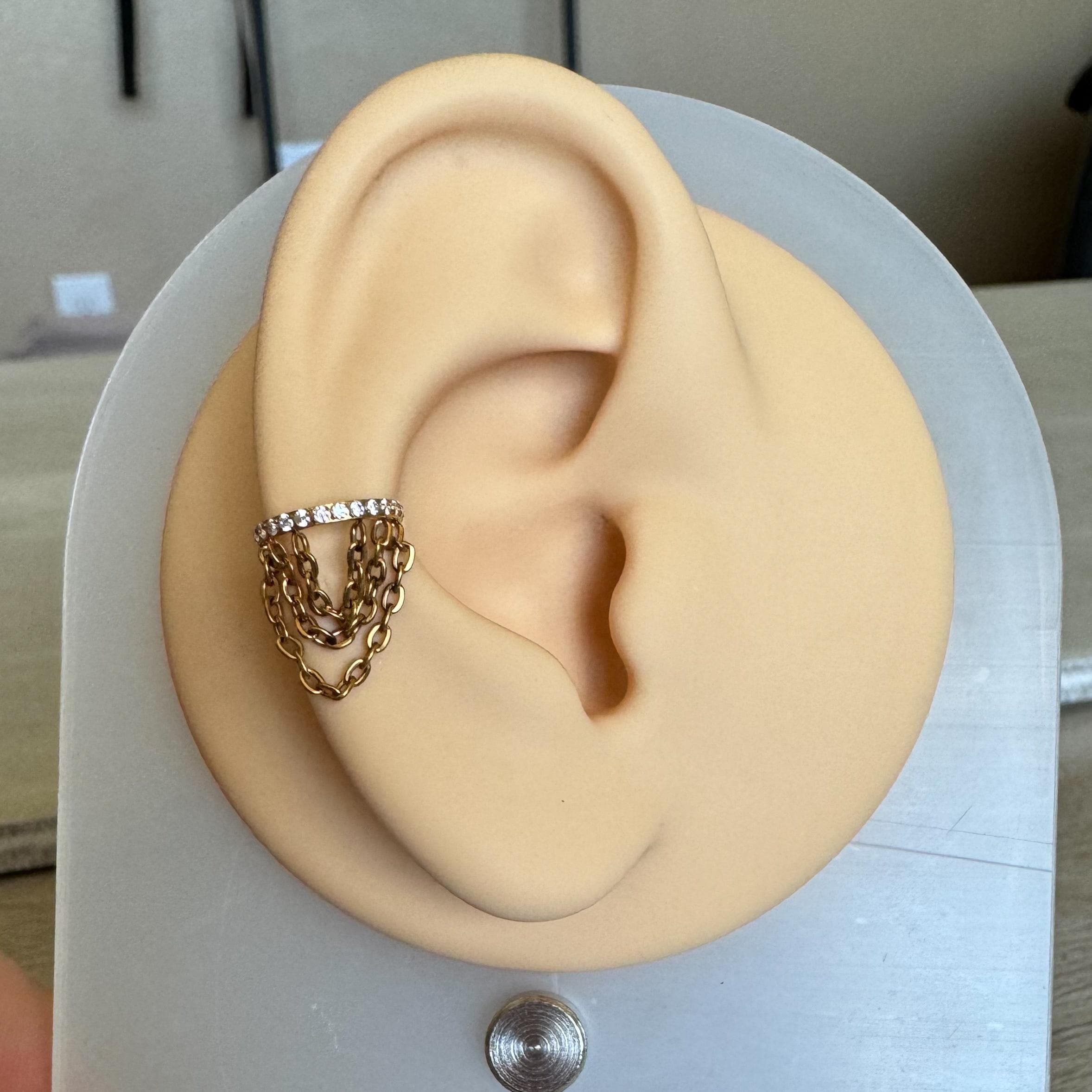 The Cascade Link Conch Earring-Cartilage Earring-Elara Body Jewelry