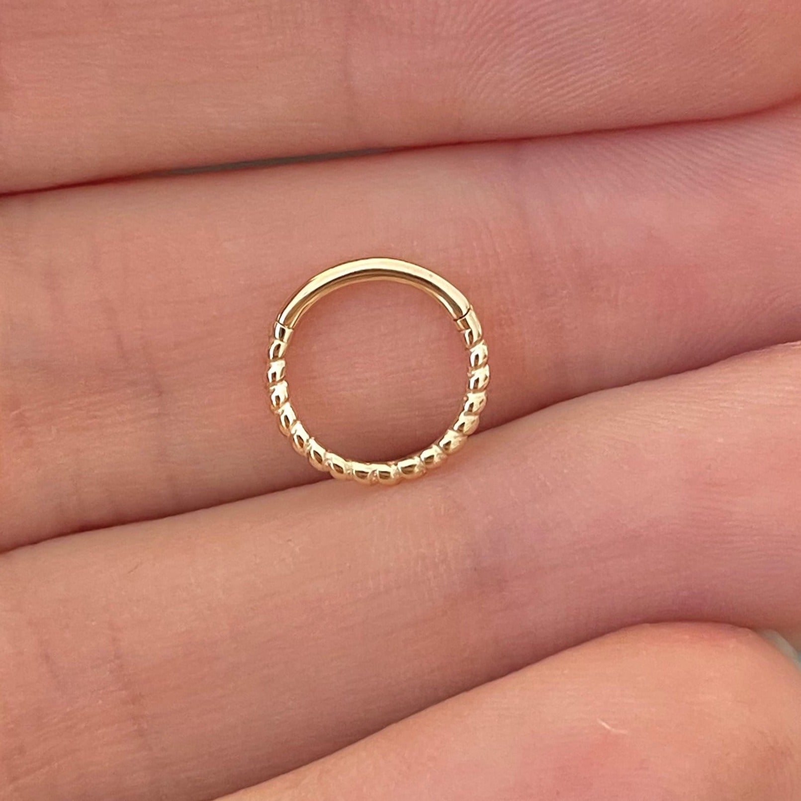 Aralyth Solid Gold Cartilage Earring-Cartilage Earring-Elara Body Jewelry