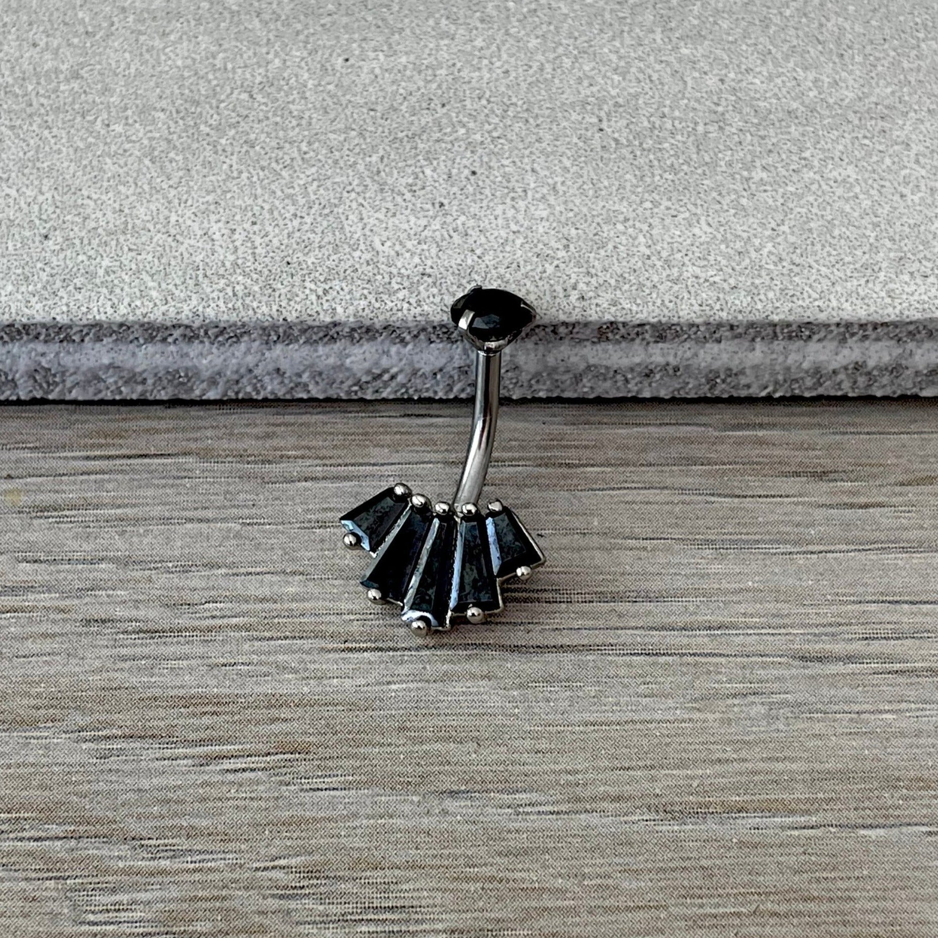 Eclat Royale Belly Button Ring-Belly Button Rings-Silver/Black CZs-Elara Body Jewelry