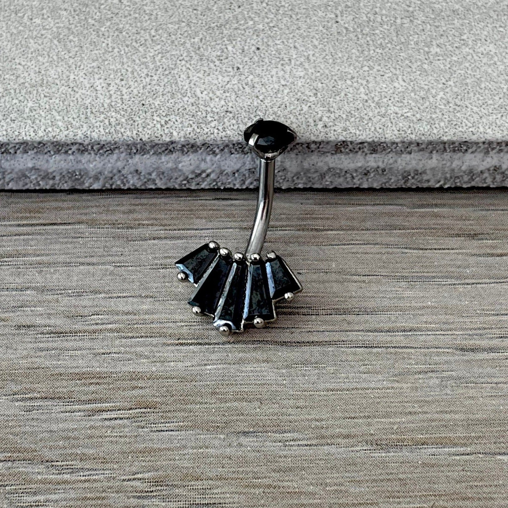 Eclat Royale Belly Button Ring-Belly Button Rings-Silver/Black CZs-Elara Body Jewelry