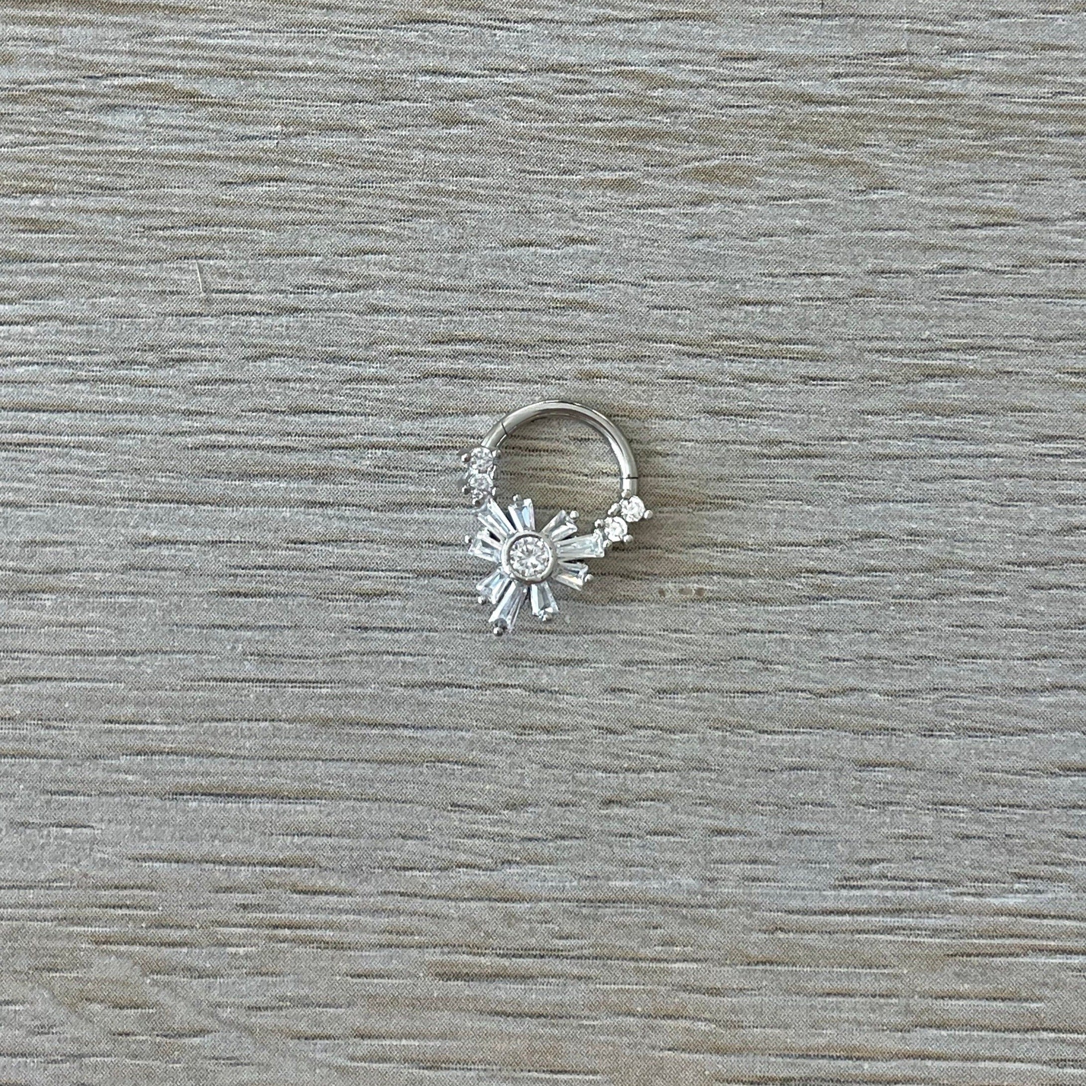 Fleure Lume Daith Earring-Daith Earring-8mm Diameter-Silver-Elara Body Jewelry