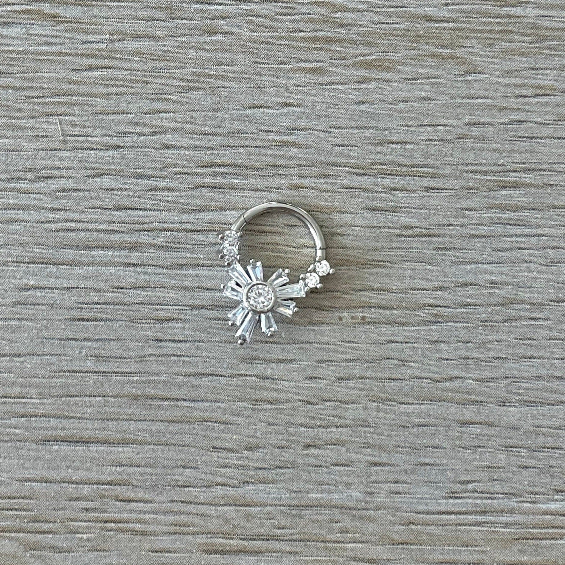 Fleure Lume Daith Earring-Daith Earring-8mm Diameter-Silver-Elara Body Jewelry