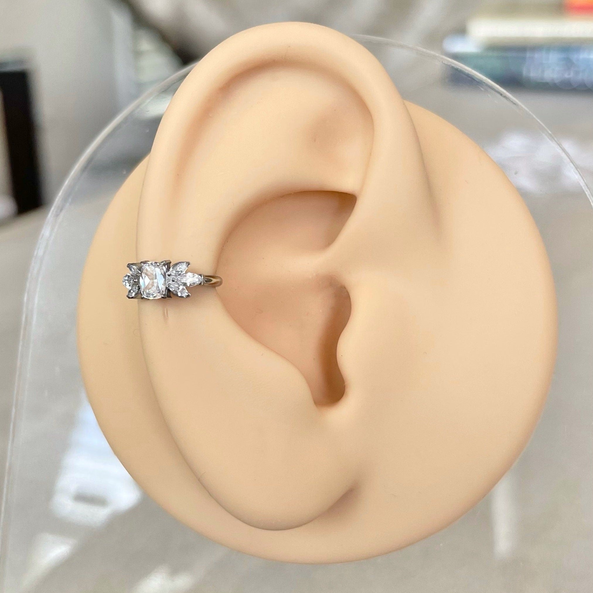 Isolde’s Glow Conch Earring-Segmented Hoop Clicker-Elara Body Jewelry