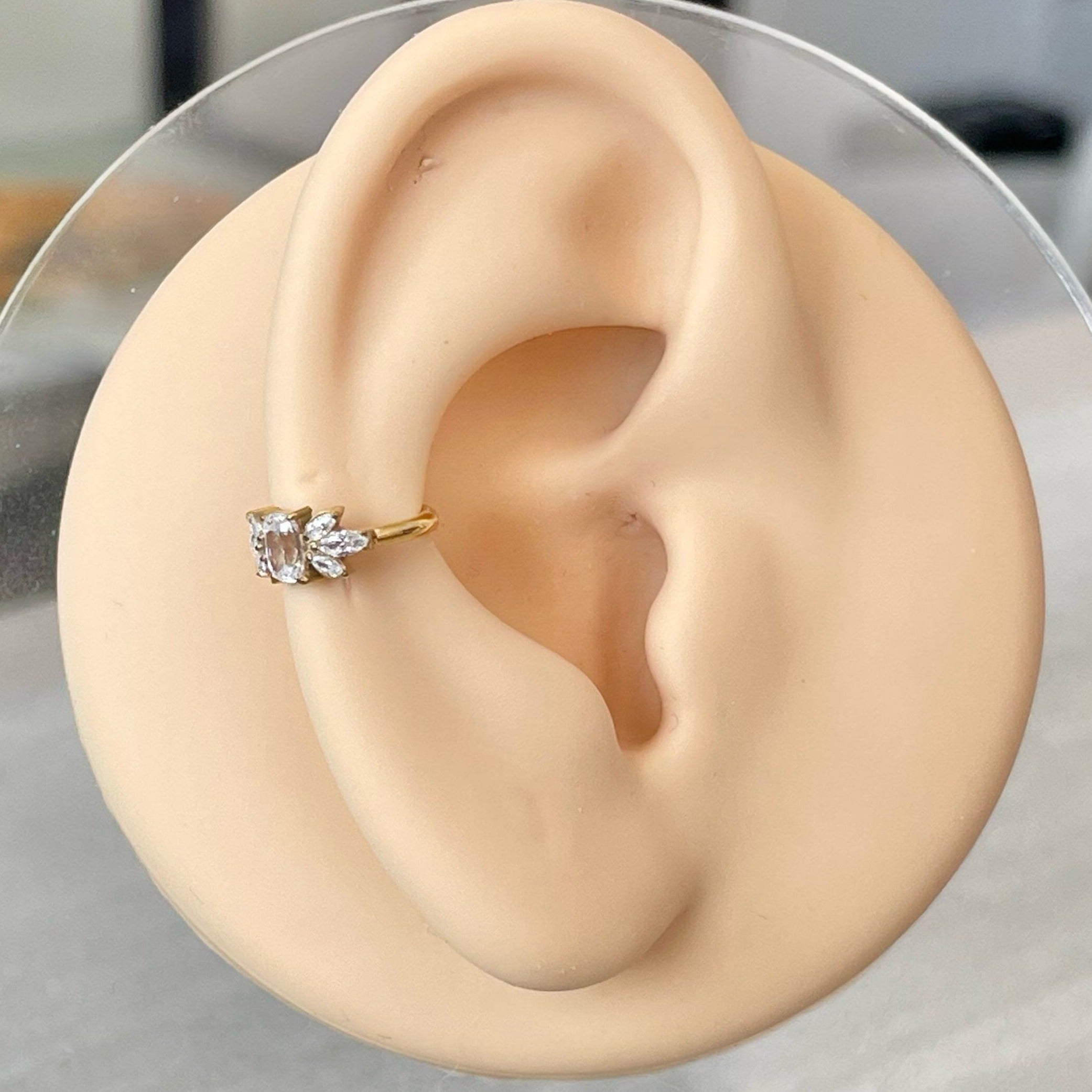 Isolde’s Glow Conch Earring-Cartilage Earring-Gold-8mm Inner Diameter-Elara Body Jewelry