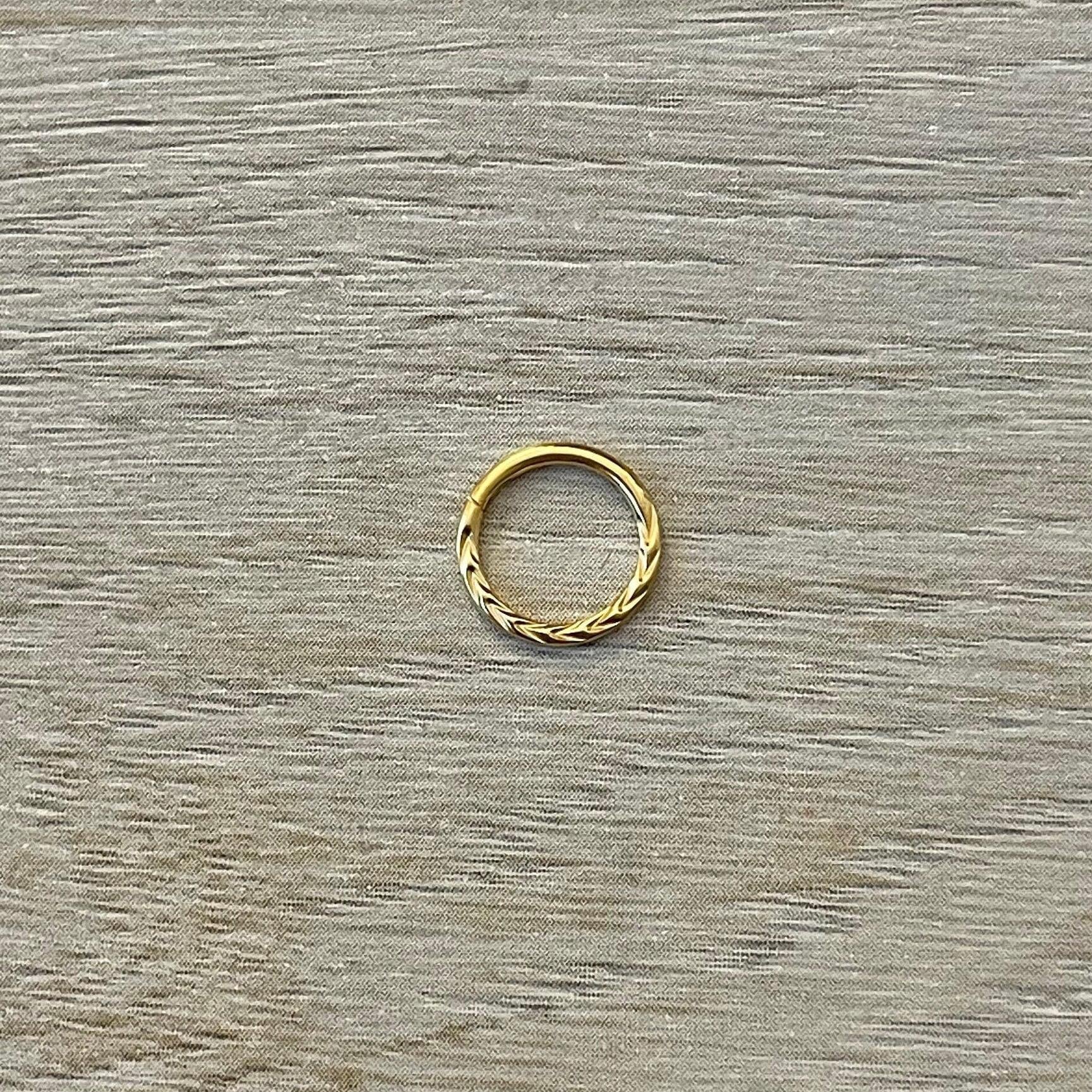 Le Minimaliste Daith Earring-Daith Earring-Gold-6mm-Elara Body Jewelry