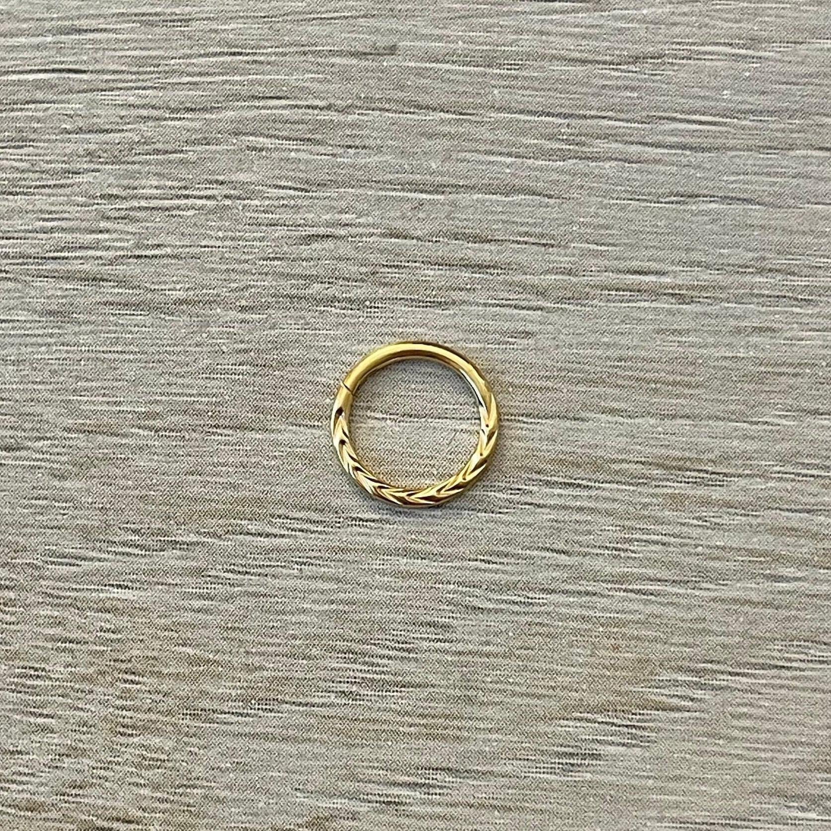 Le Minimaliste Septum Ring-Septum Ring-Gold-6mm Diameter-Elara Body Jewelry