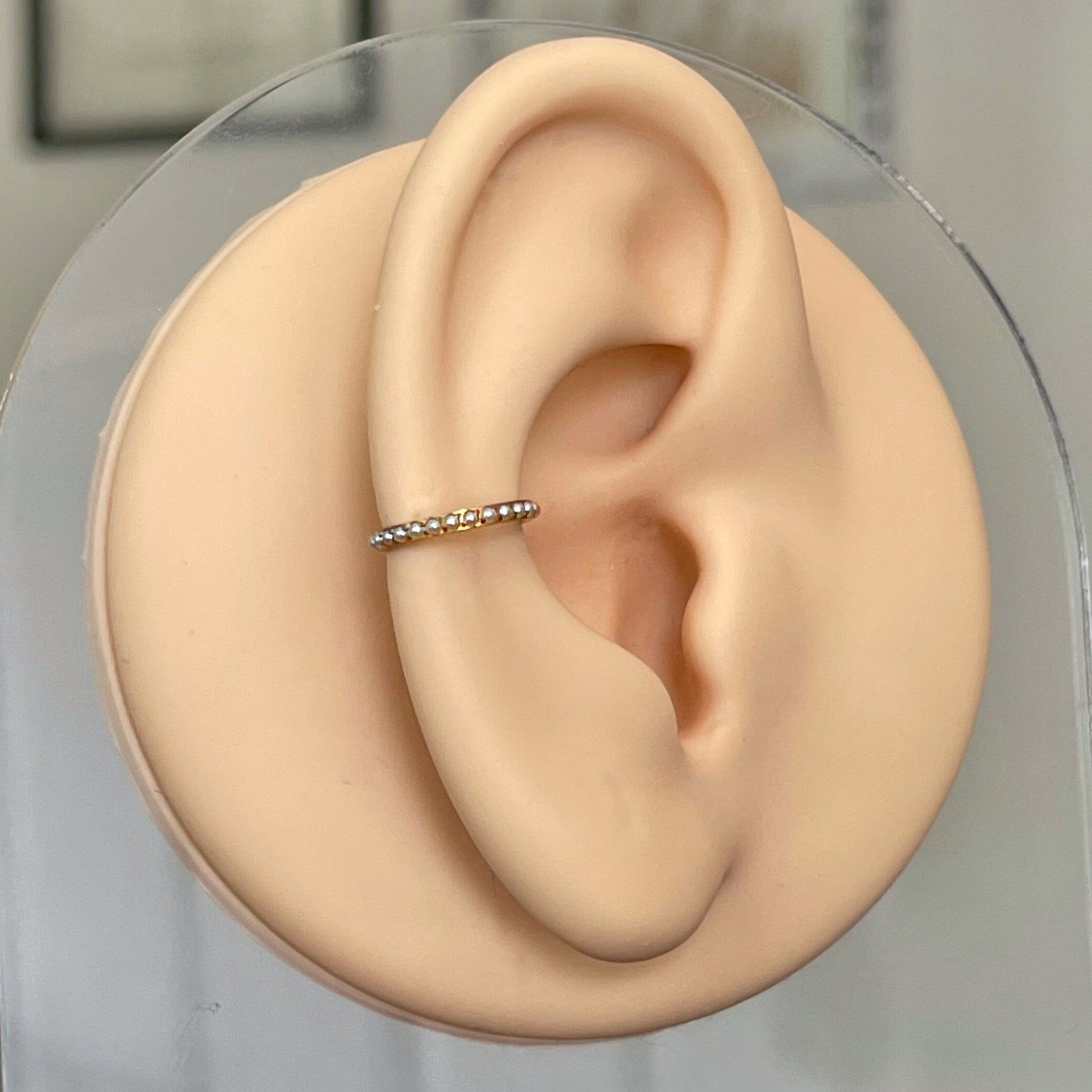 Lune de Perle Conch Earring-Segmented Hoop Clicker-Elara Body Jewelry