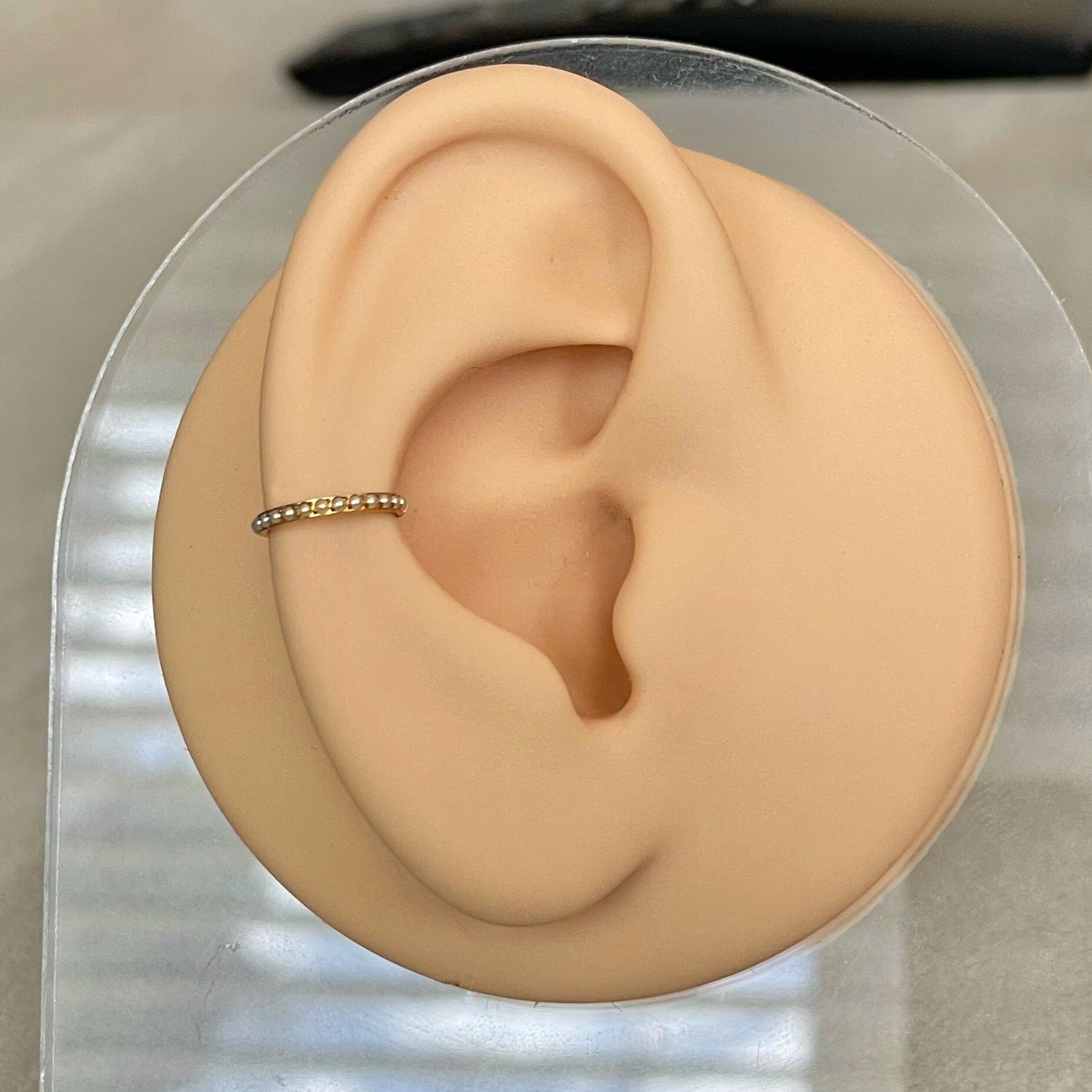 Lune de Perle Conch Earring-Segmented Hoop Clicker-Elara Body Jewelry