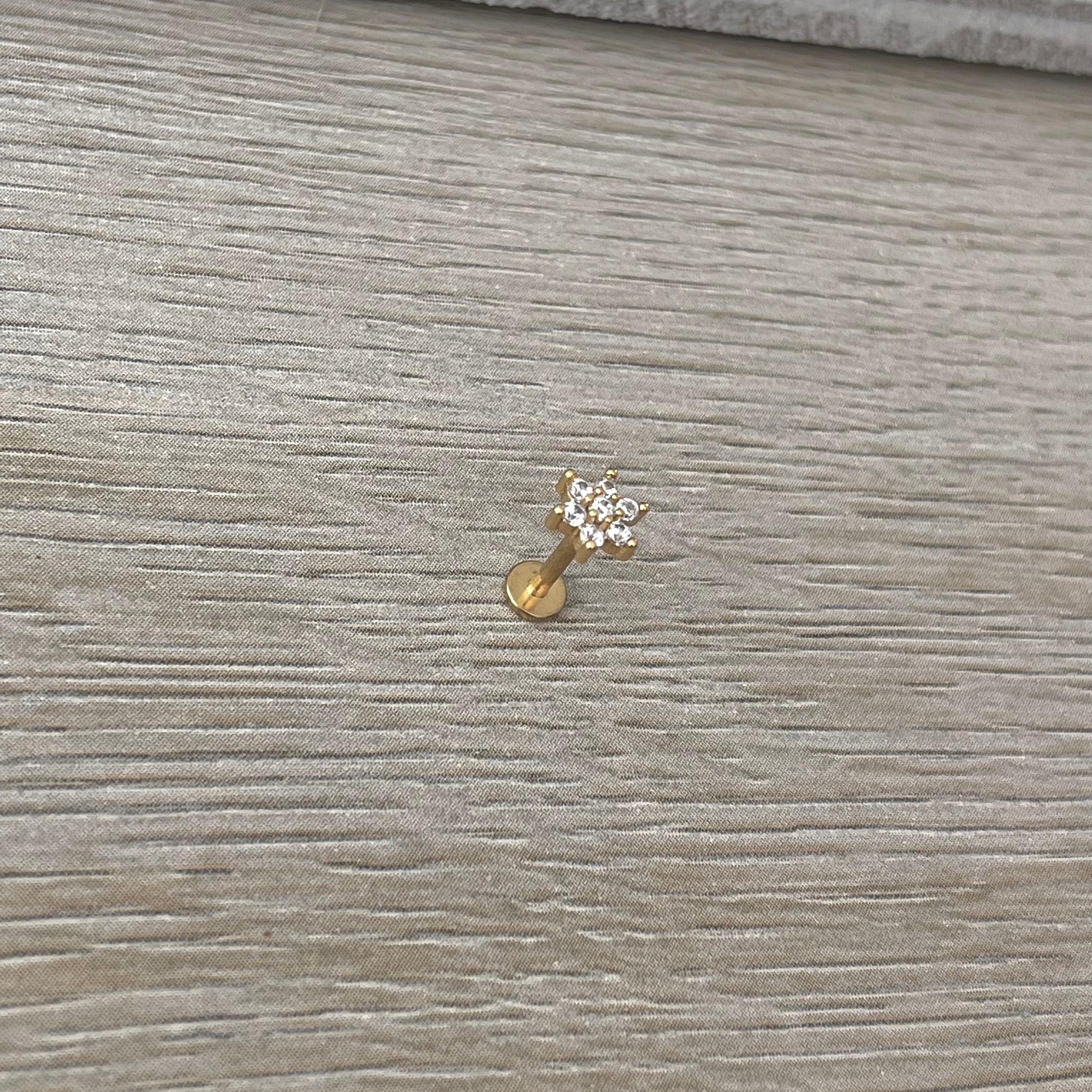 Luneda Bloom Flat Back Stud Piercing-Cartilage Earring-Elara Body Jewelry