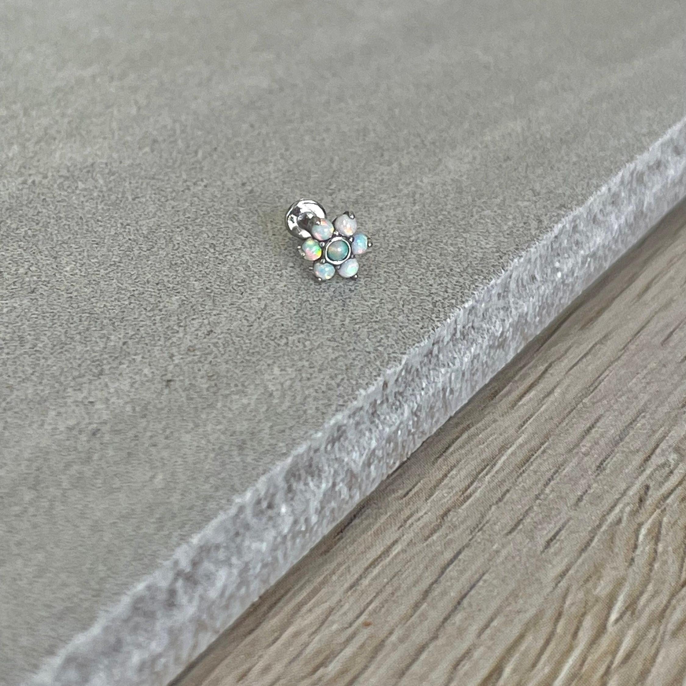 Luneda Bloom Solid Gold Flat Back Stud-Cartilage Earring-Elara Body Jewelry