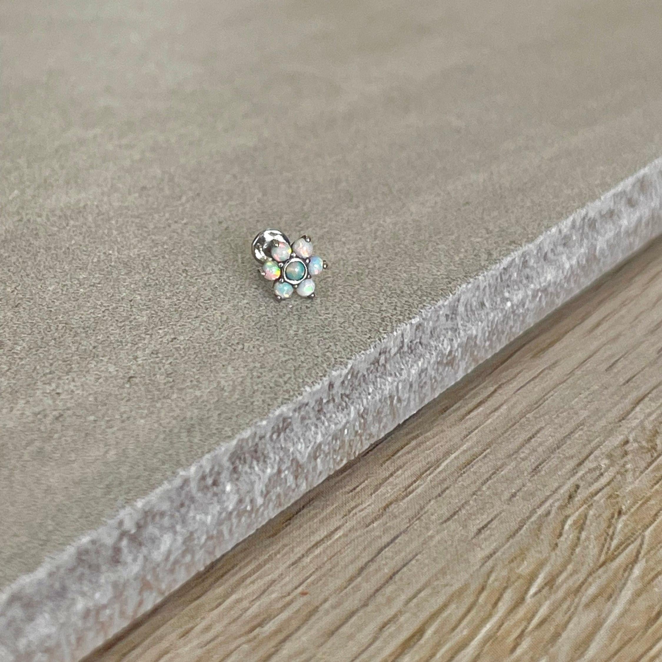 Luneda Bloom Solid Gold Flat Back Stud-Cartilage Earring-Elara Body Jewelry