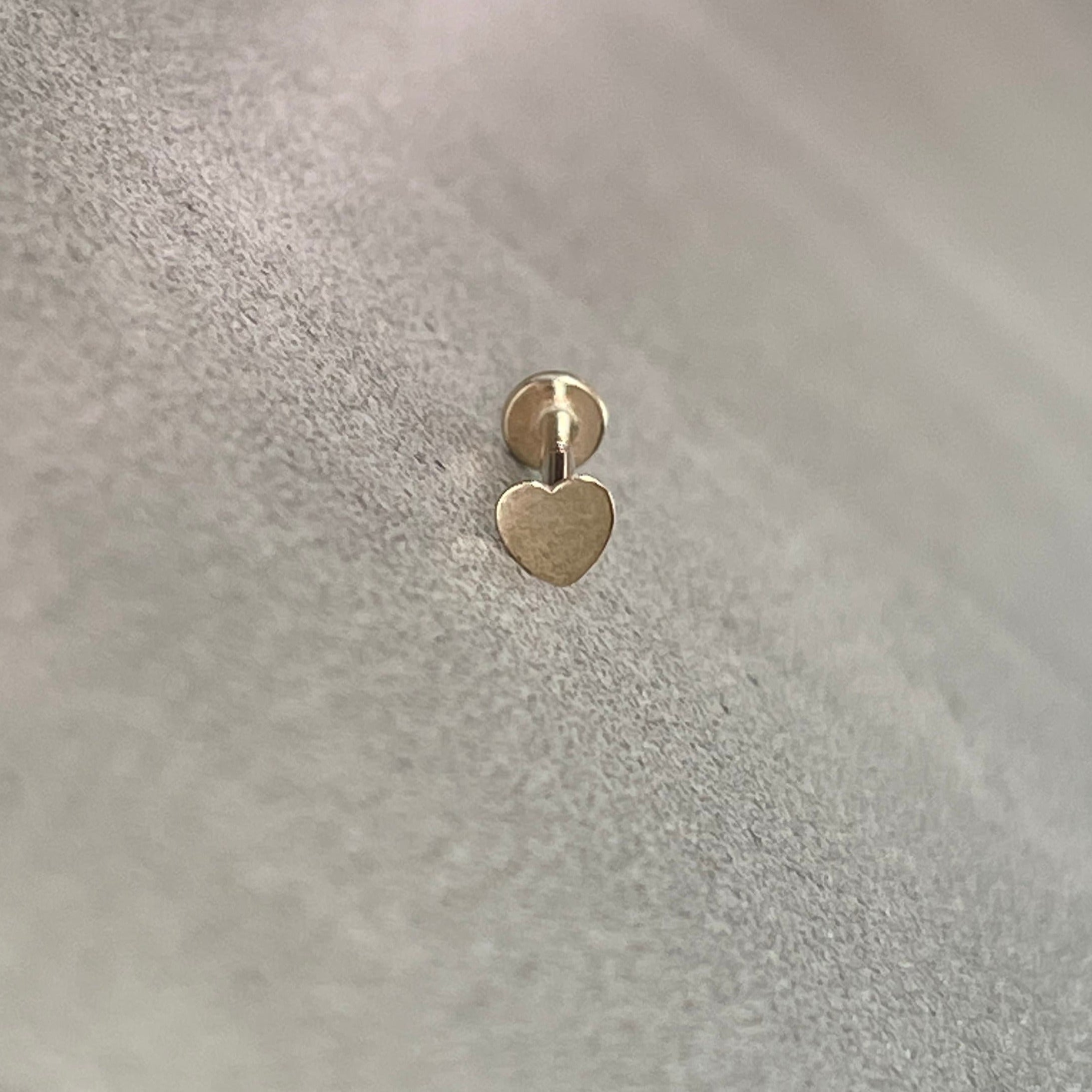 Luneda Heart Flat Back Solid Gold Stud-Cartilage Earring-Elara Body Jewelry