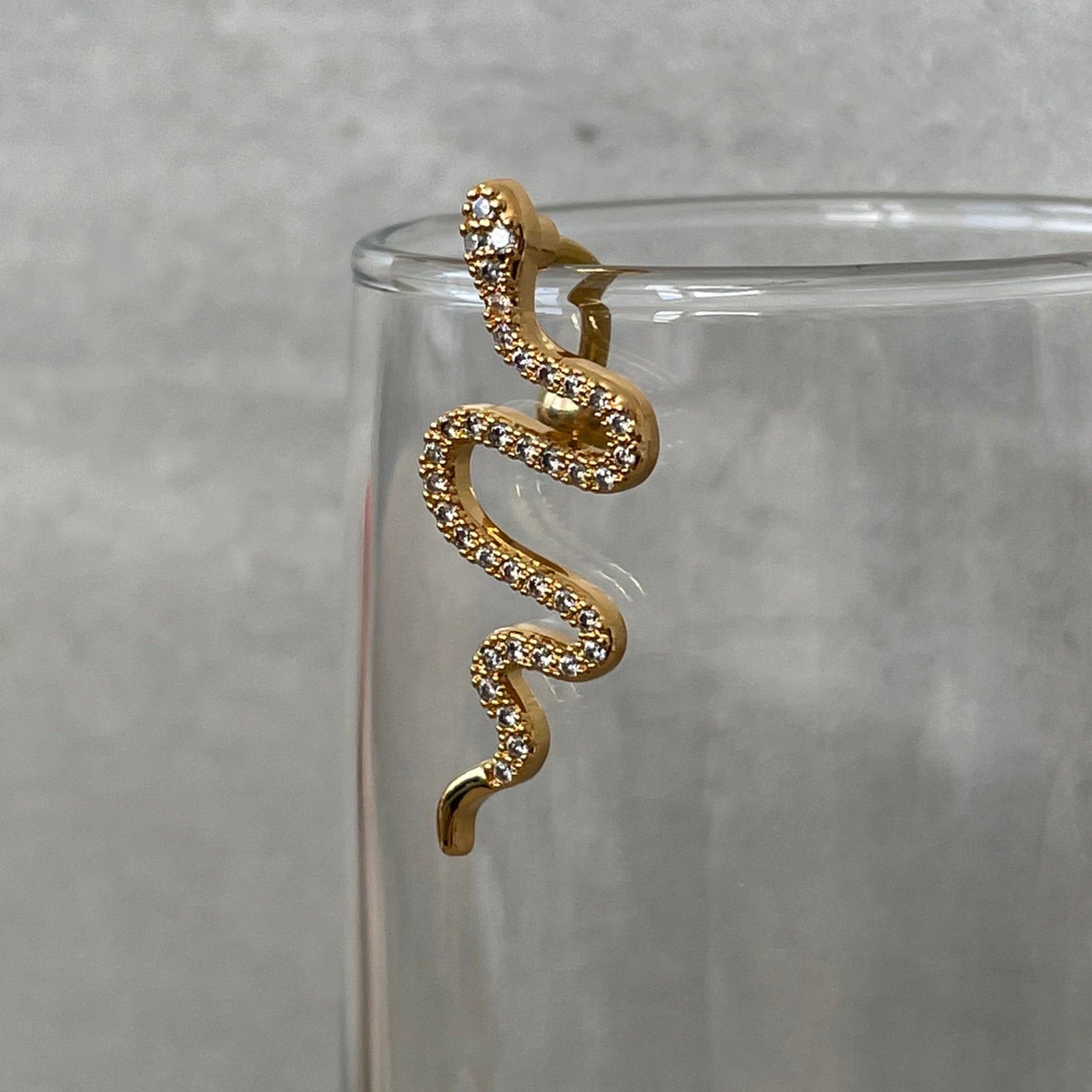 Serpentine Noire Belly Button Ring-Belly Button Rings-Elara Body Jewelry