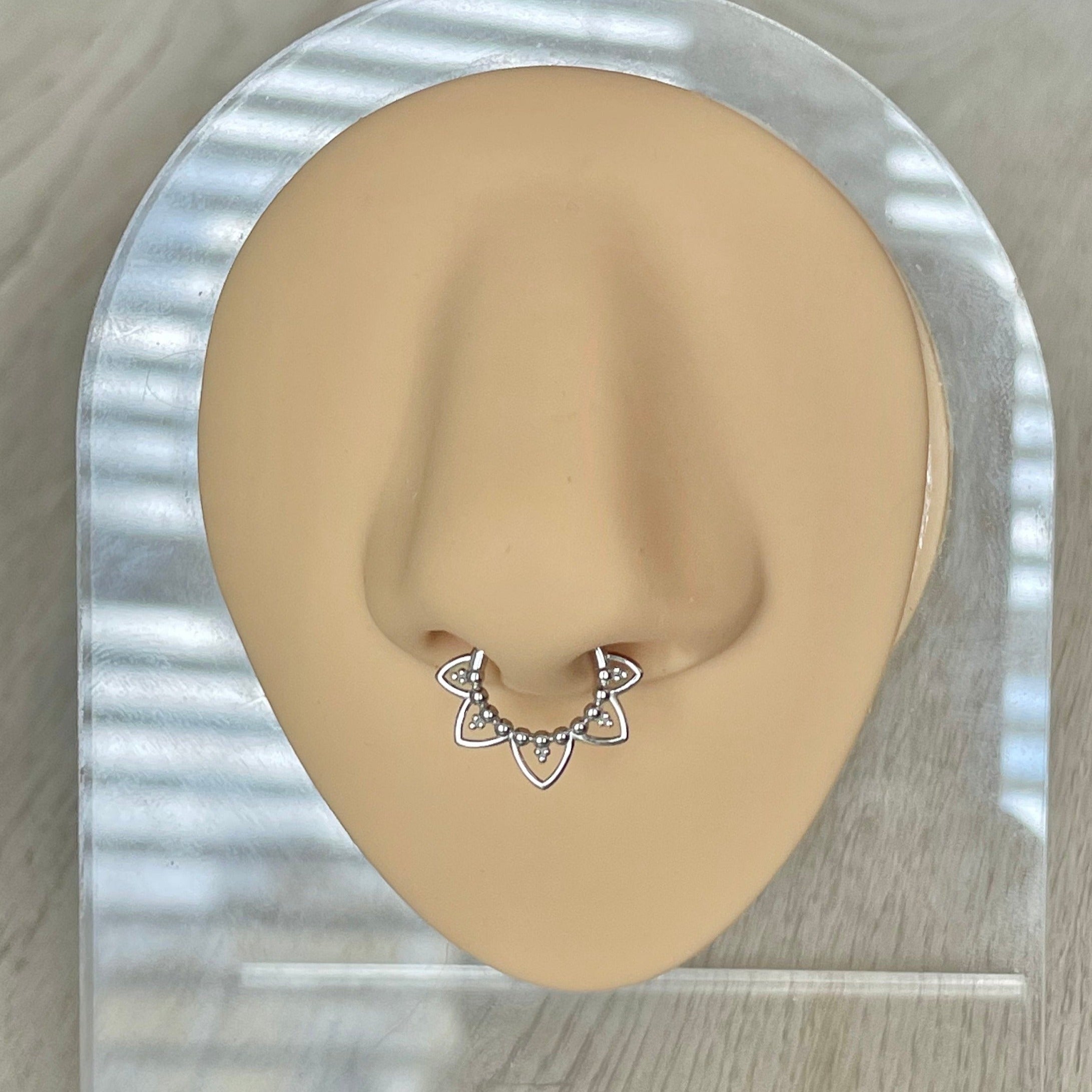 Soluna Bloom Solid Gold Septum Ring-Septum Ring-Elara Body Jewelry