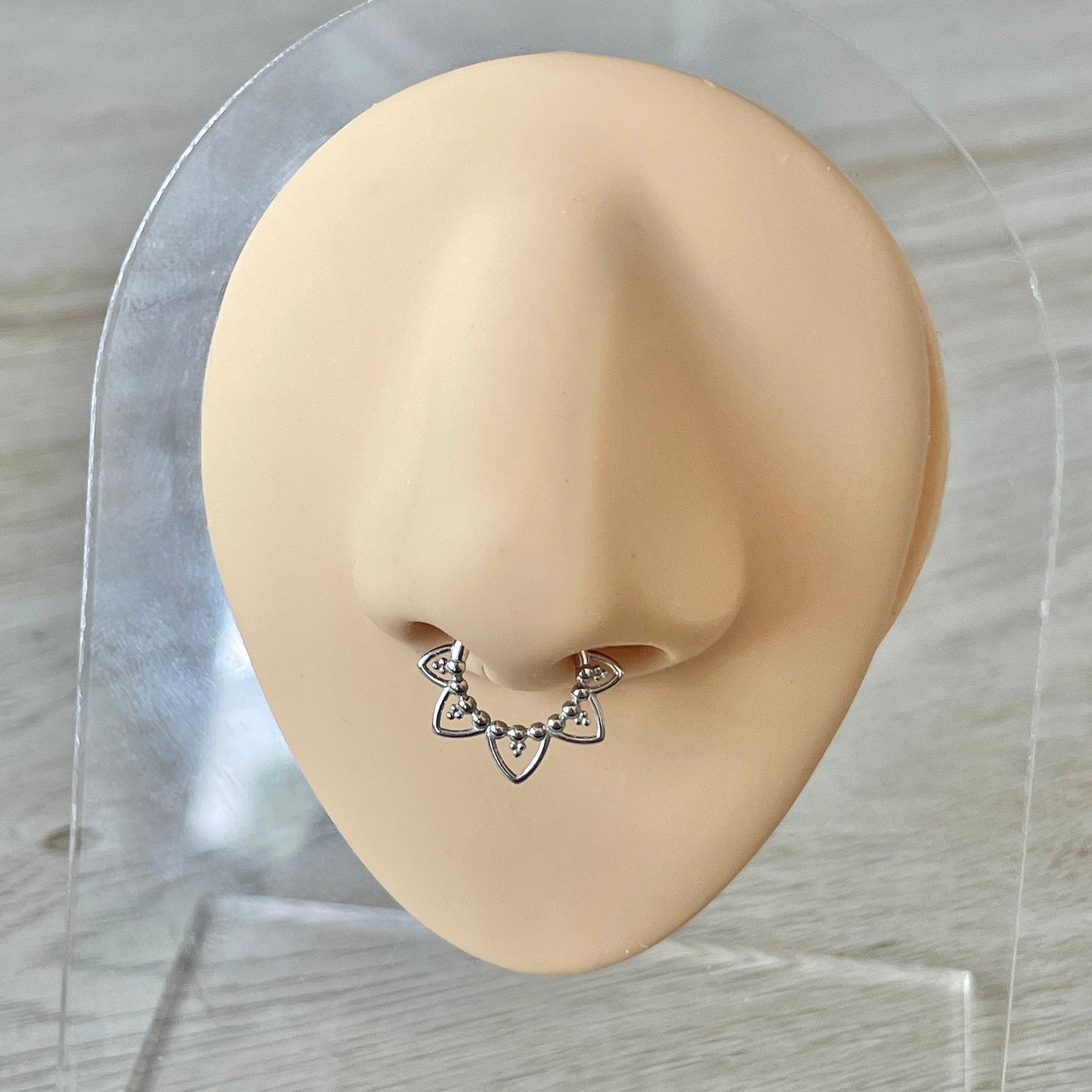 Soluna Bloom Solid Gold Septum Ring-Septum Ring-Elara Body Jewelry