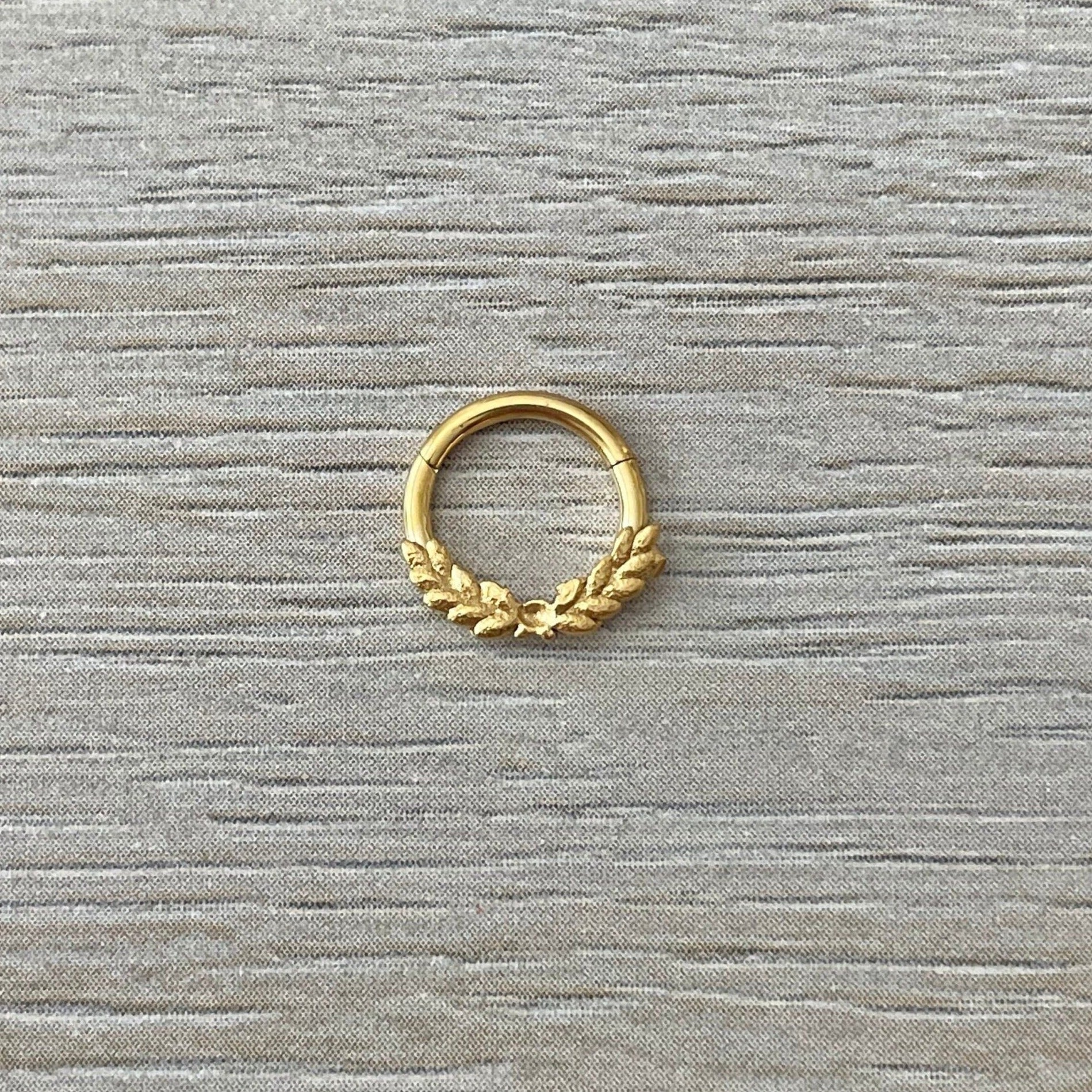 Vine of Dreams Daith Earring-Daith Earring-Gold-Elara Body Jewelry