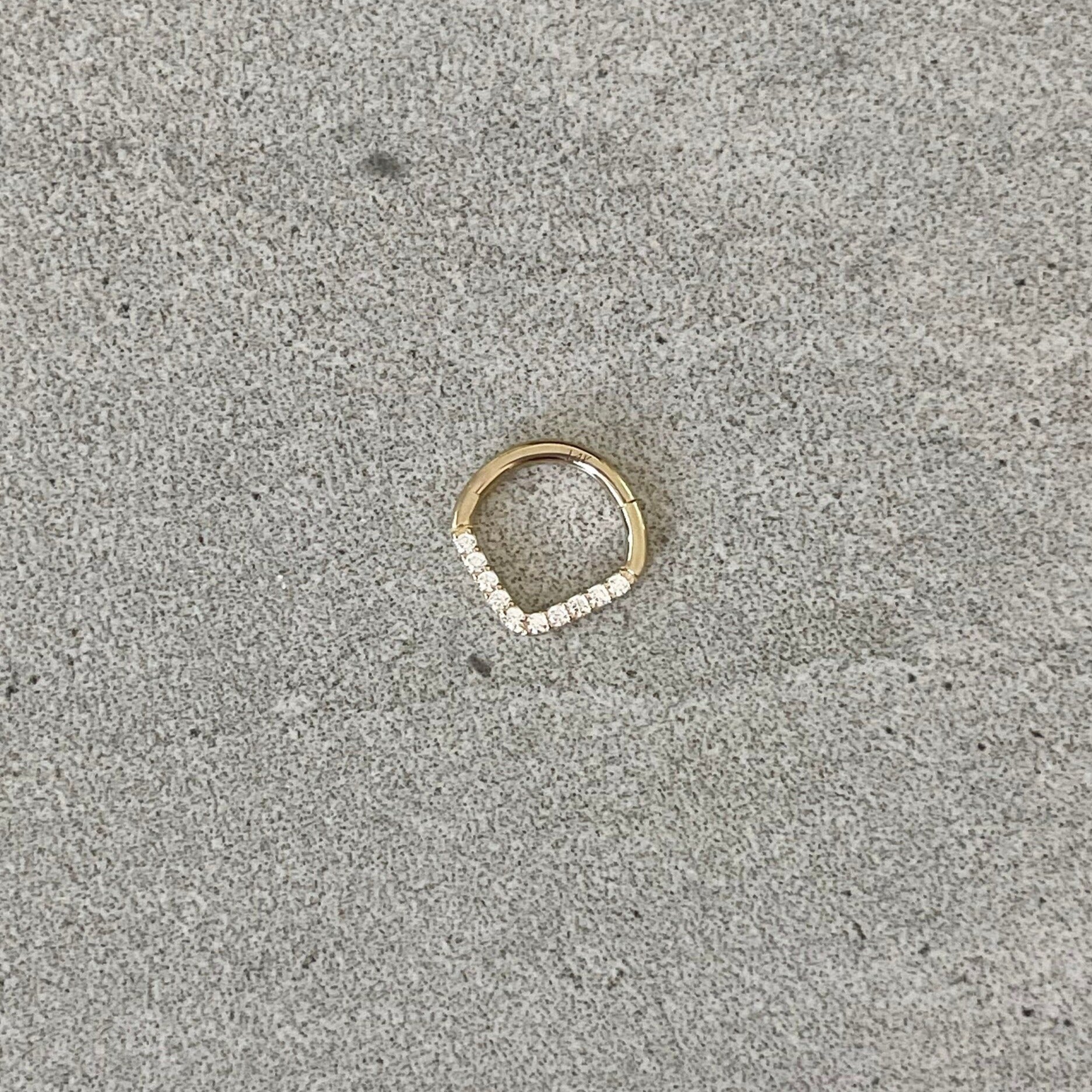 Virellia Septum Ring-Septum Ring-Elara Body Jewelry