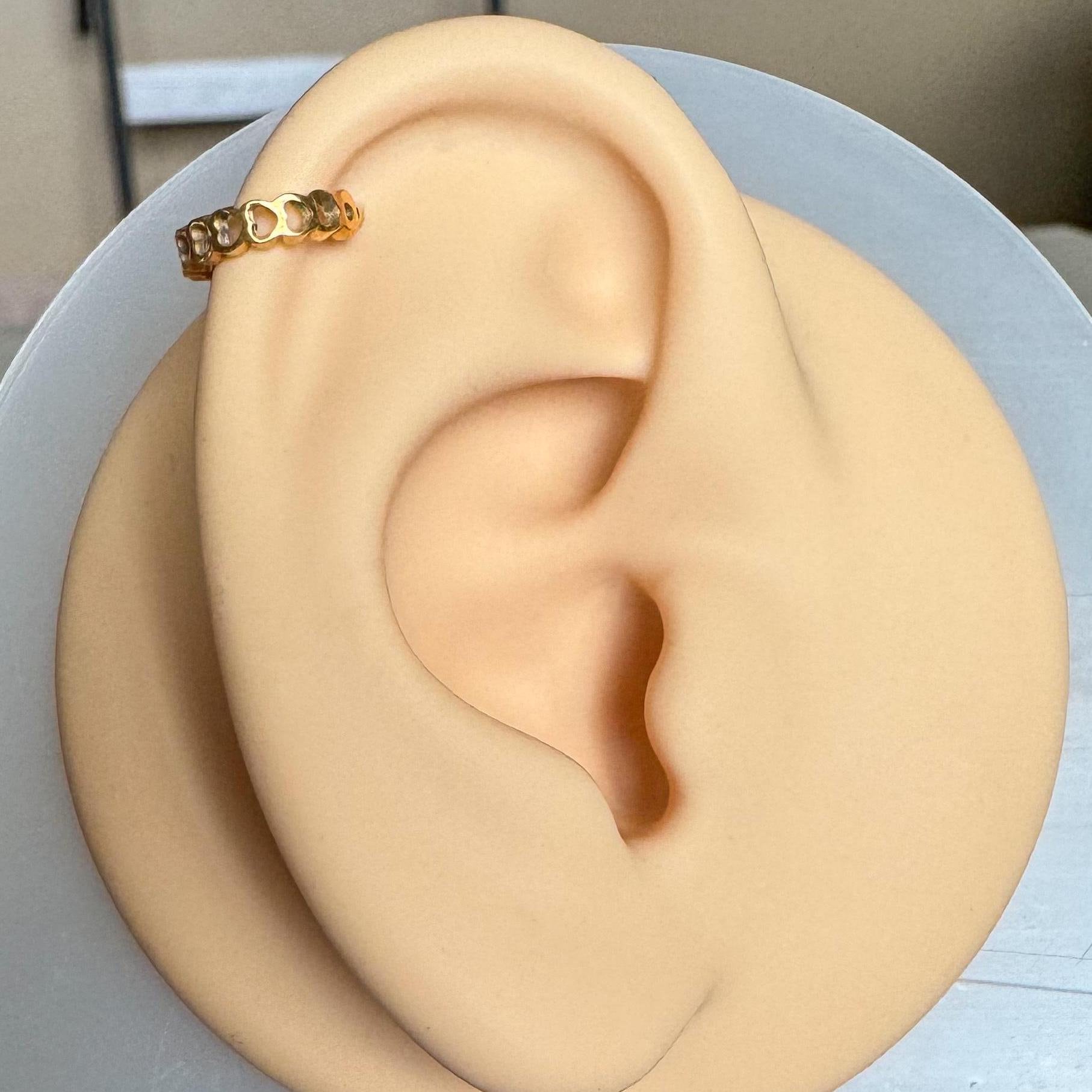 Coeur Infini Helix Earring-Cartilage Earring-Elara Body Jewelry