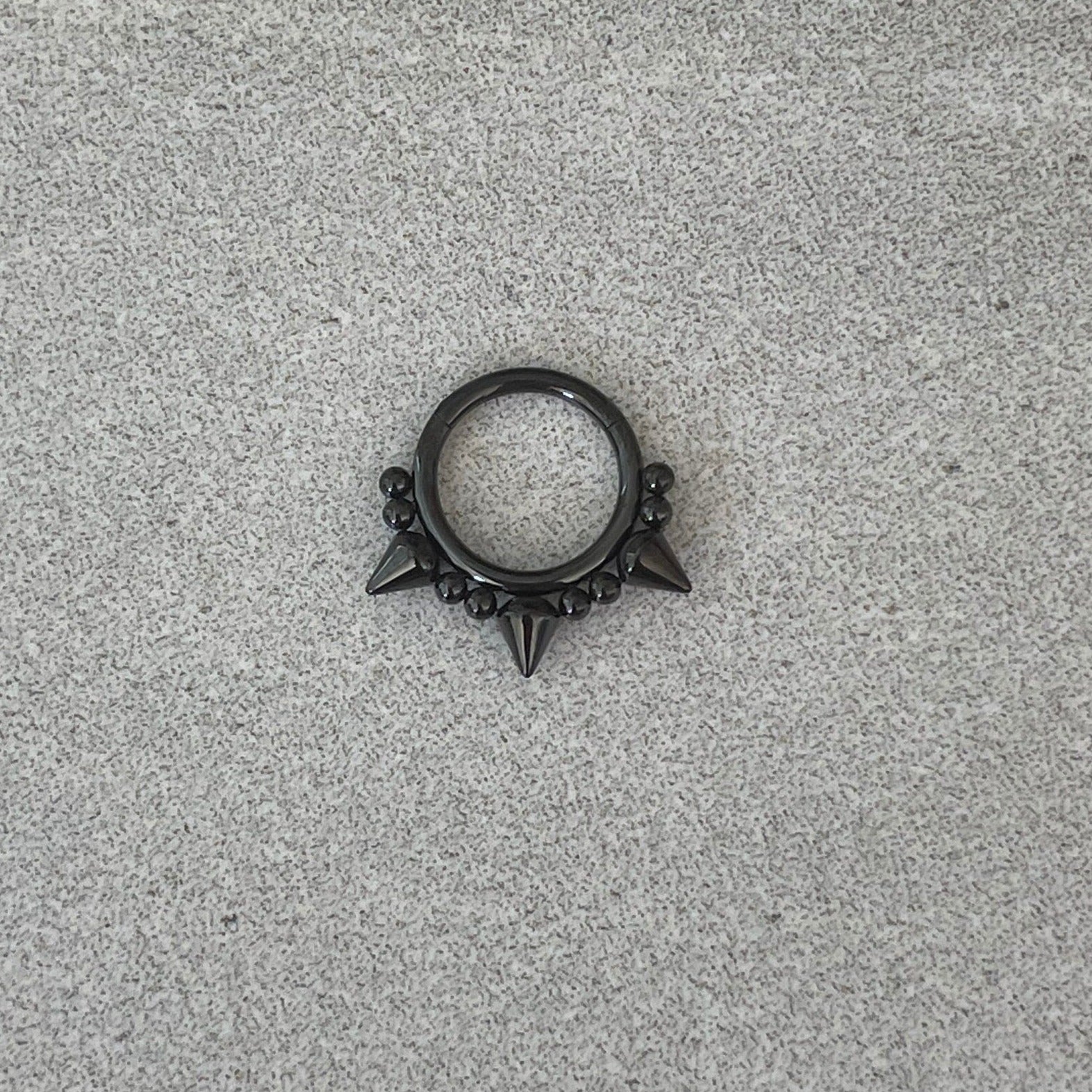 Spiked Septum Piercing (16G | 8mm or 10mm | Surgical Steel | Black, Silver or Gold)