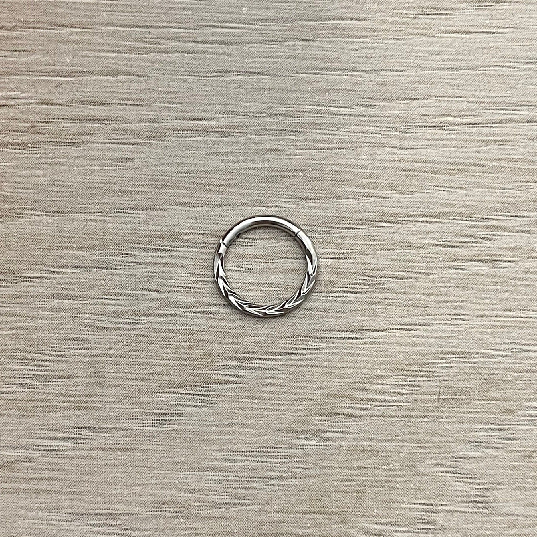 Silver Septum Piercing (16G | 6mm, 8mm or 10mm | Surgical Steel | Gold or Silver)