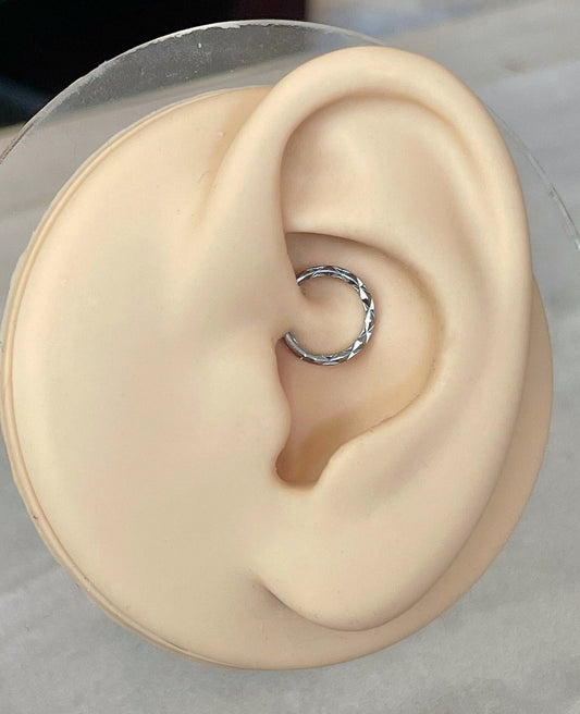 Simplistic Daith Earring (16G | 6mm, 8mm or 10mm | Surgical Steel | Gold, Silver or Black)