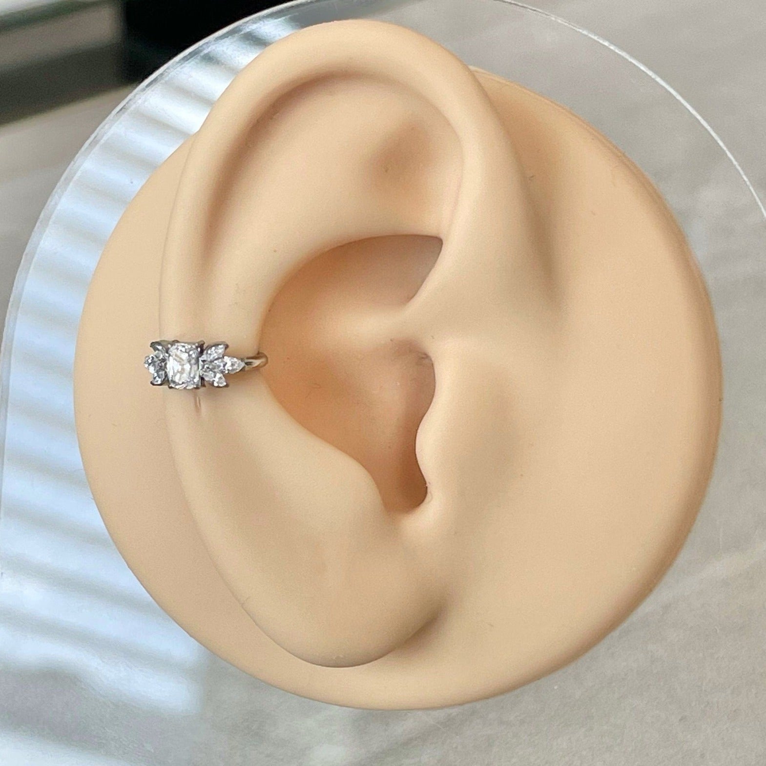 Isolde’s Glow Conch Earring-Segmented Hoop Clicker-Elara Body Jewelry